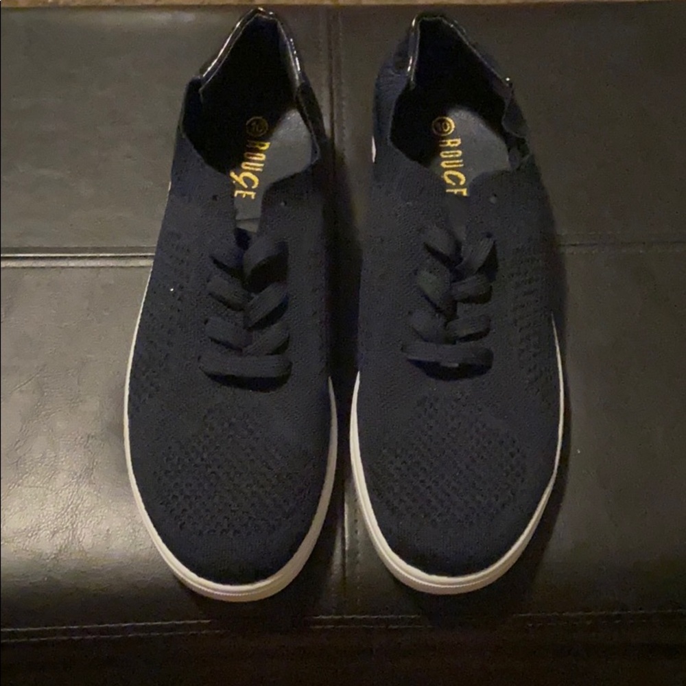 Dark blue knitted comfortable sneakers